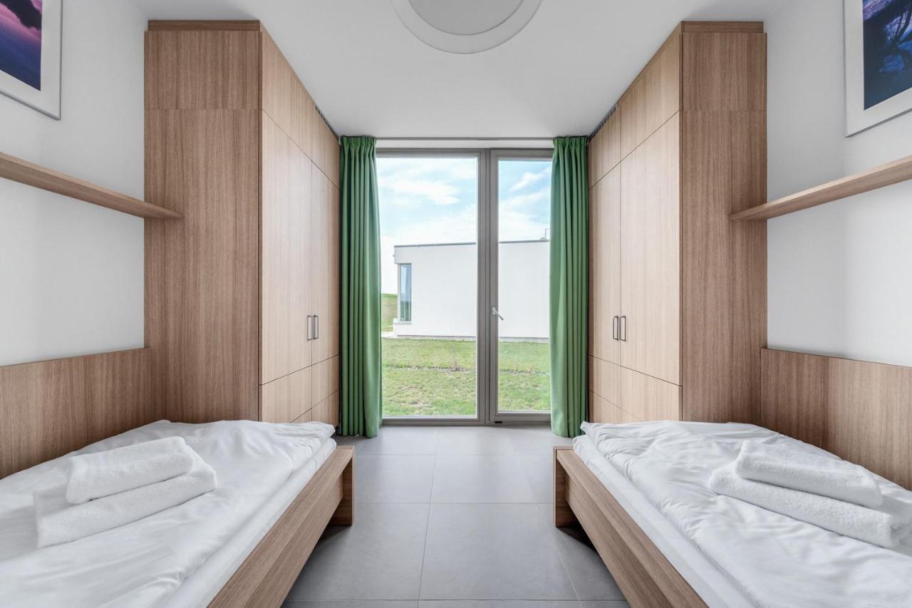 Apartmany Hradecek มลาเด บุคกี ภายนอก รูปภาพ