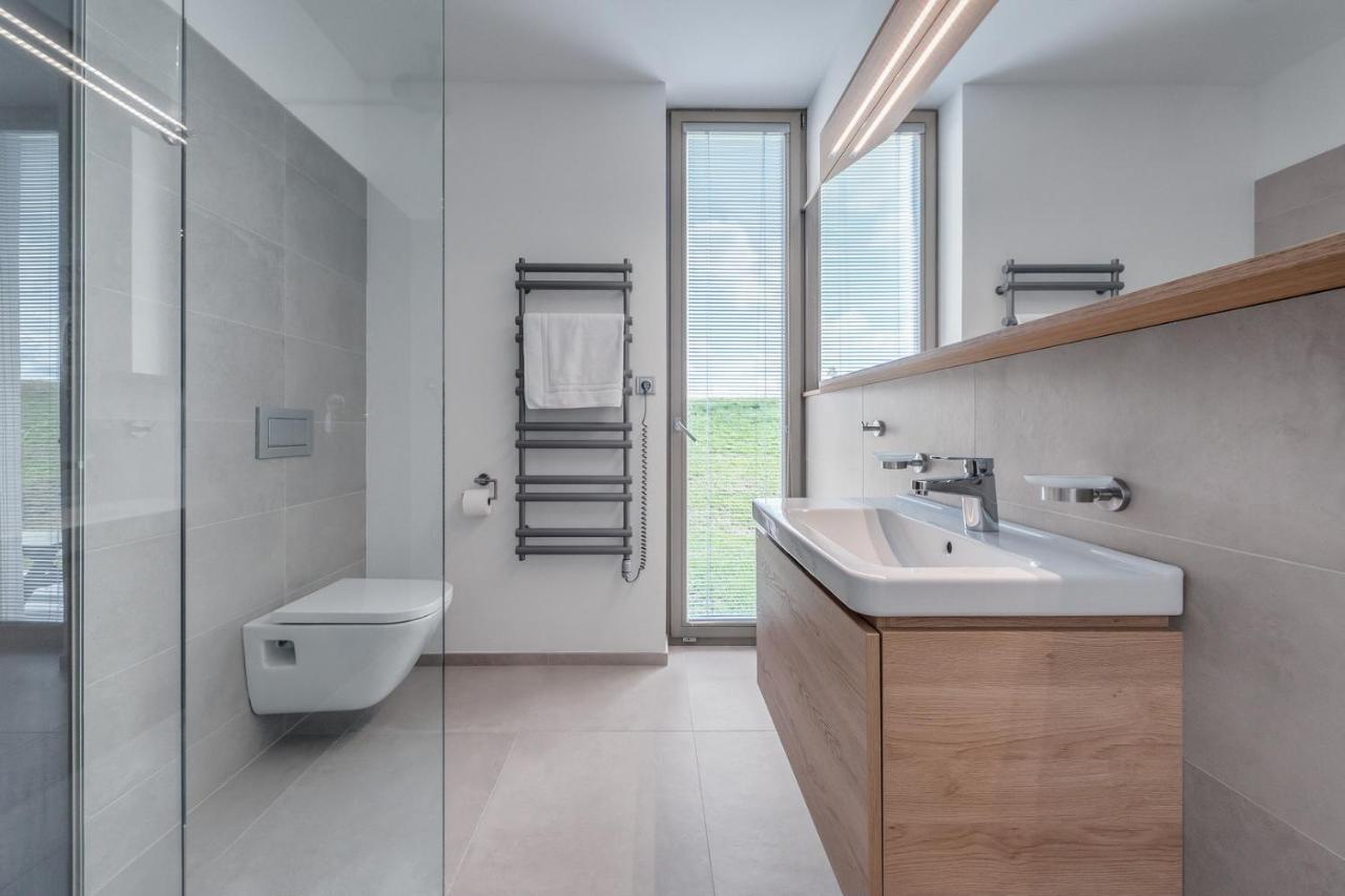 Apartmany Hradecek มลาเด บุคกี ภายนอก รูปภาพ